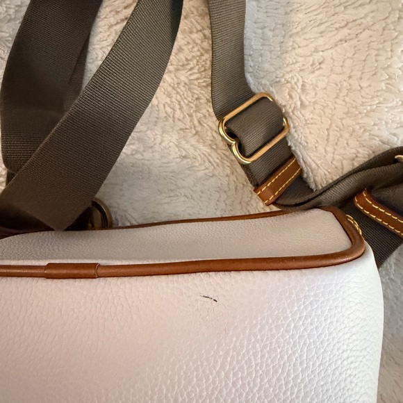 Dooney and Bourke 3.0 All Weather Leather Camera Bag - Picture 9 of 12